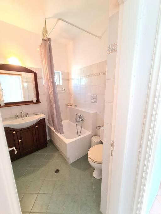 Sea View Balcony Apartamento Achlia